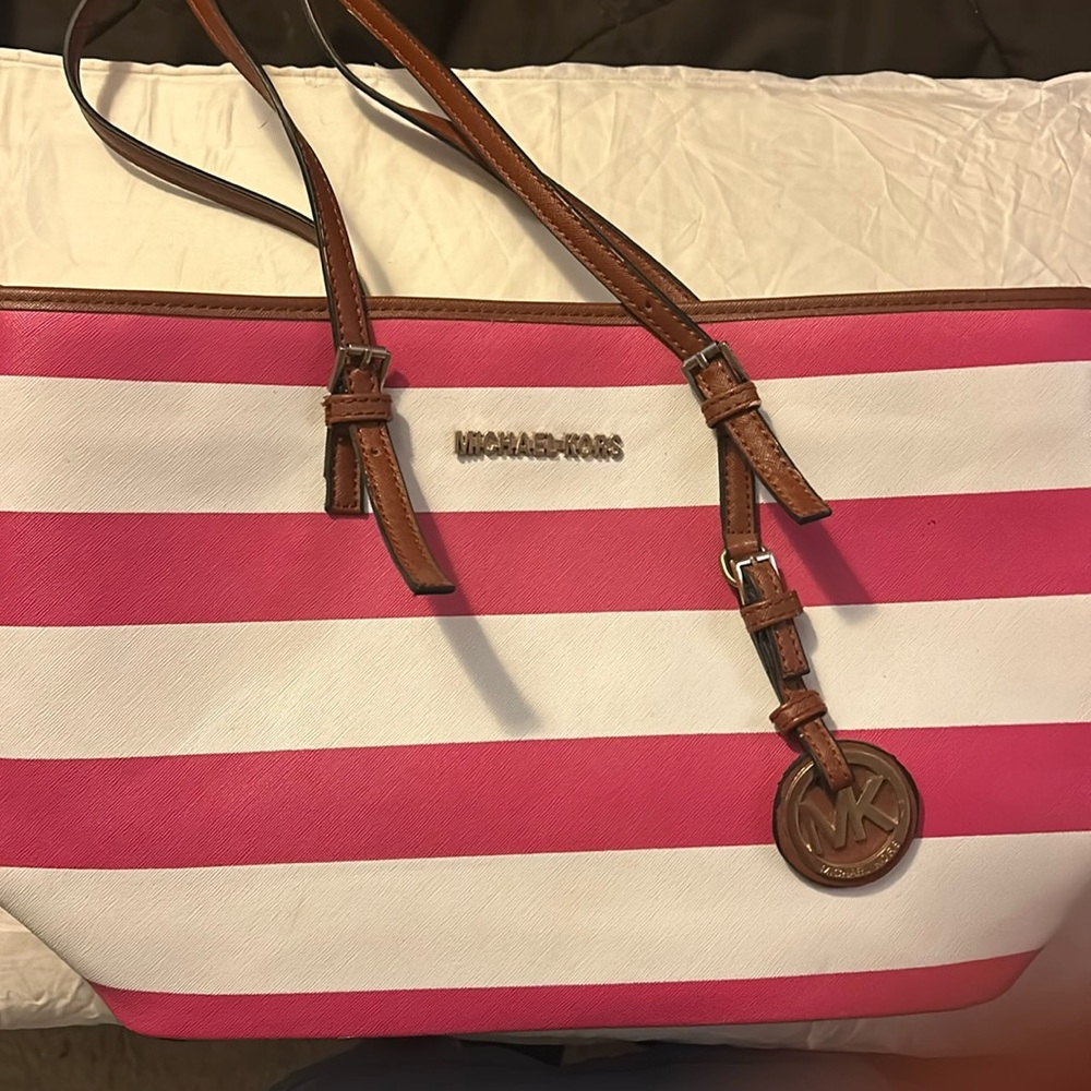 Michael Kors purse